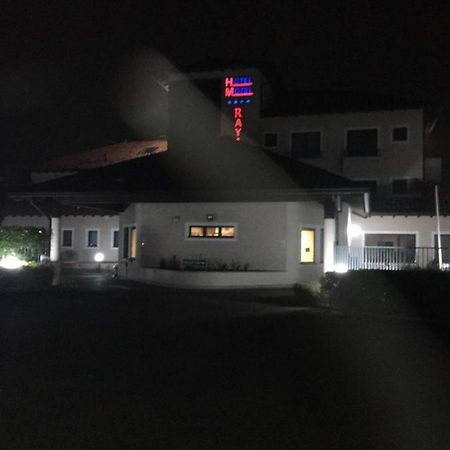 Elysium Hotel Raya Mediglia المظهر الخارجي الصورة