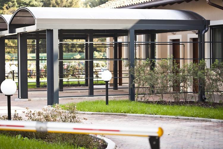 Elysium Hotel Raya Mediglia المظهر الخارجي الصورة